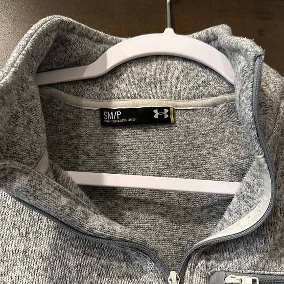 Women’s Under Armor 1/4 zip fleece jacket - Picture 3 of 3